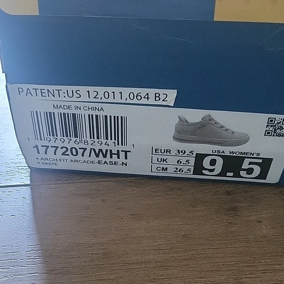 Skechers Women's Arch Fit Arcade-Ease-n Hands Free Slip-ins Sneaker Size 8 - Picture 7 of 8